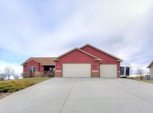2713 Wildhorse Dr, Rapid City, SD 57703