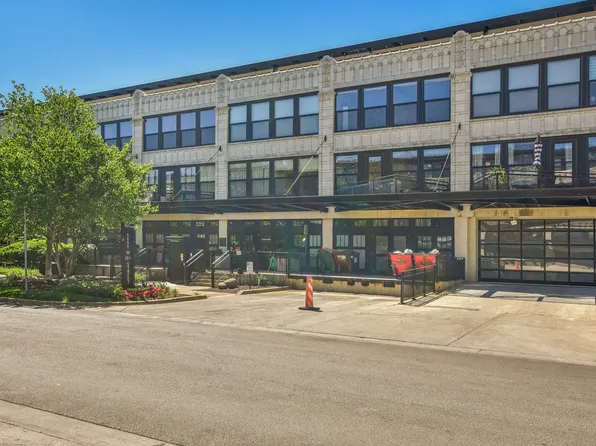 1151 W 15th St Unit 309, Chicago, IL 60608