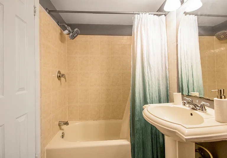 7600 Savannah St #201 — Photo 24