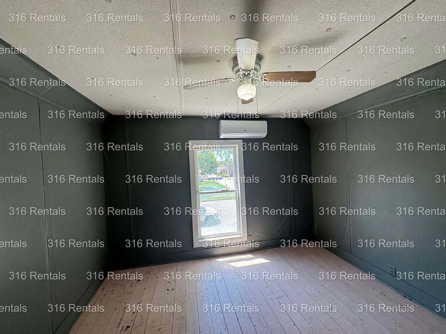 $850 - 2 bed 1 bath - Single Family Home — Photo 3