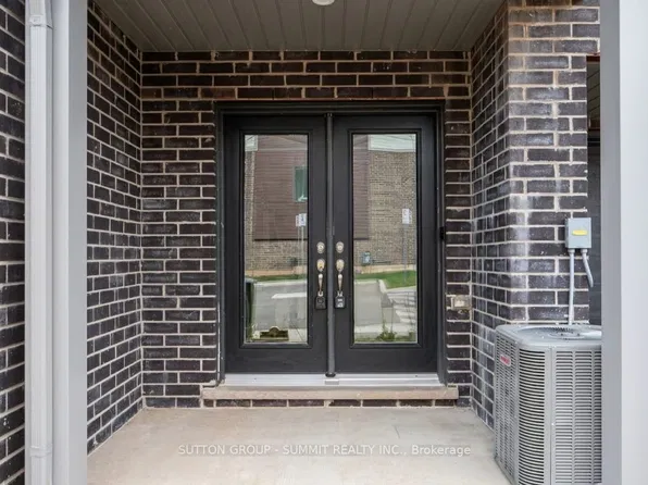 104 Dryden Ave, Burlington, ON L7L 6G8