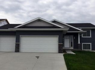 5830 51st St NW, Rochester, MN 55901