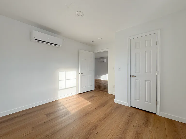 505 Main St #5 — Photo 15