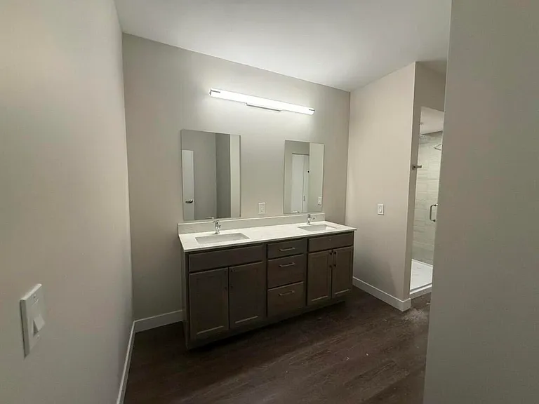 2645 Burton Rd — Photo 17