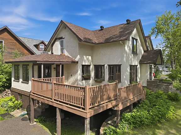 3rd image of 28 E Humbird Street