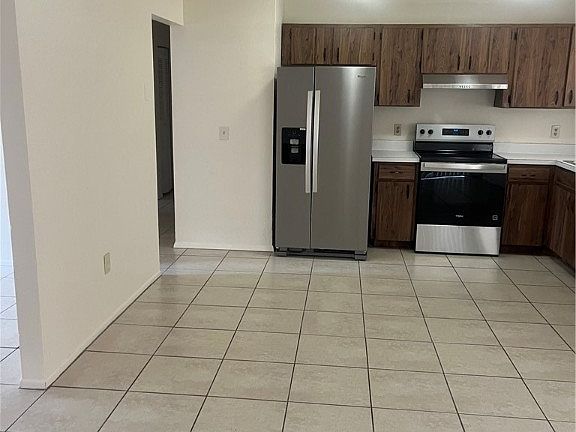 3rd image of 4021 Sena Ln