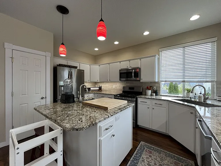 14199 SW Tewkesbury Dr — Photo 11