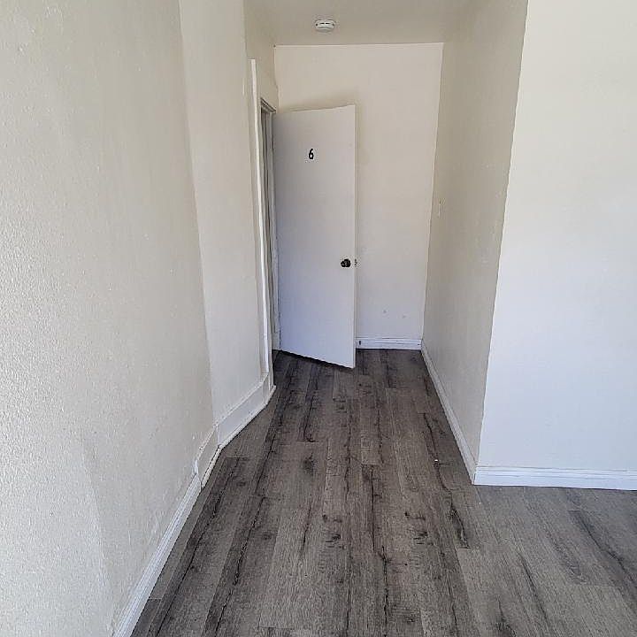 1st image of 409 W 17th St #6