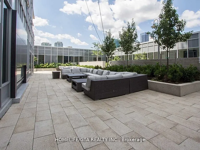 120 Harrison Garden Blvd #428 — Photo 29