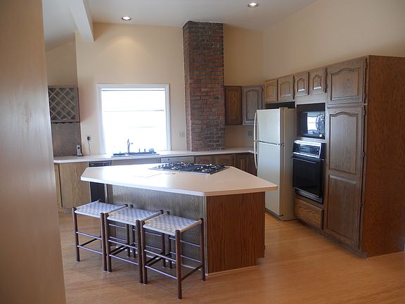 5th image of 2719 Pine St
