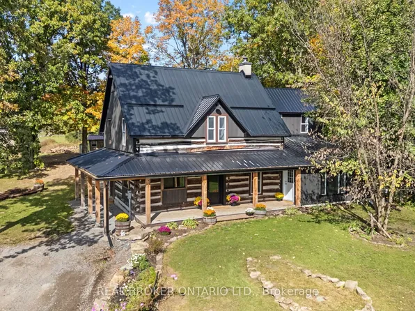 806 Richardson Rd, Montague, ON K0G 1N0