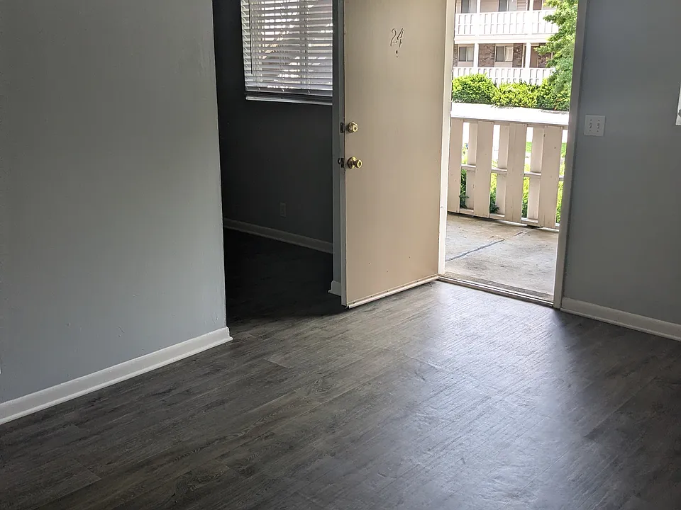 1 Bedroom - Living room