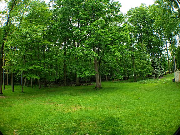 3rd image of 2892 Cricket Ln