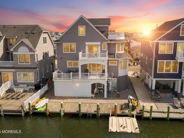 417 Delray Drive, Lavallette, NJ 08735