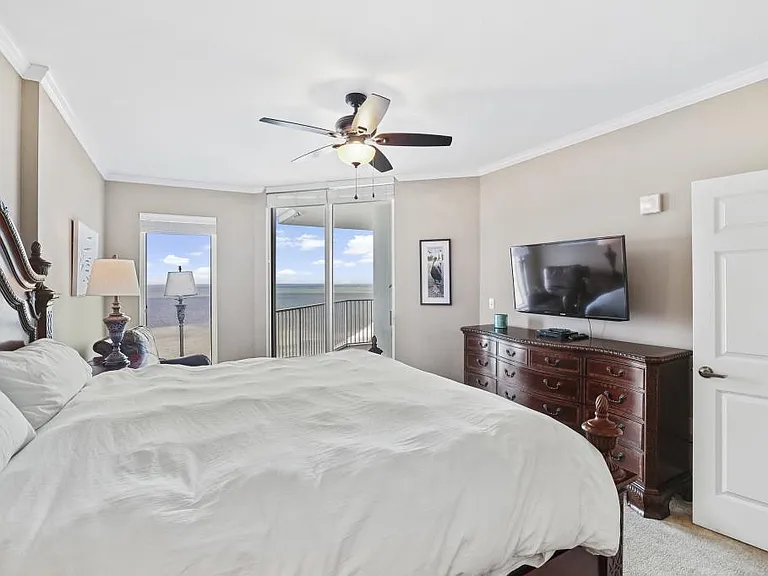 2668 Beach Blvd #2103 — Photo 38