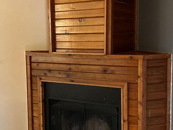 4th image of 1608 Sagebrush Dr