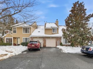 36 Cherrywood Dr, Franklin Twp., NJ 08873