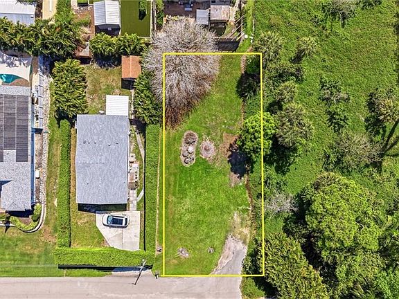5th image of 2332 Sunset AVE