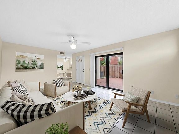 3rd image of 3798 Victoria Drive