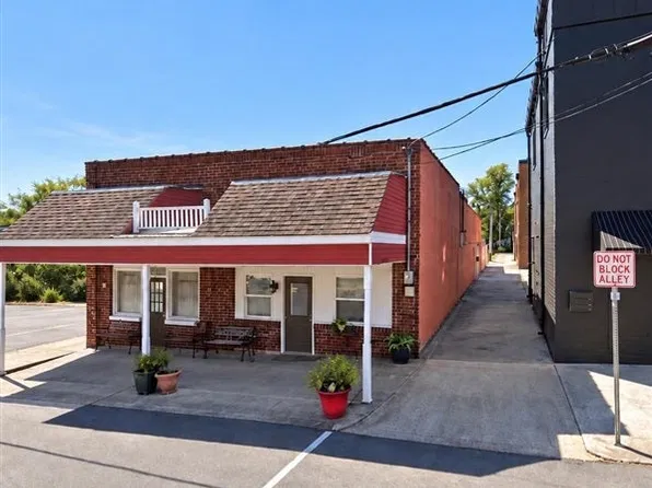 106 E Cedar St, Franklin, KY 42134