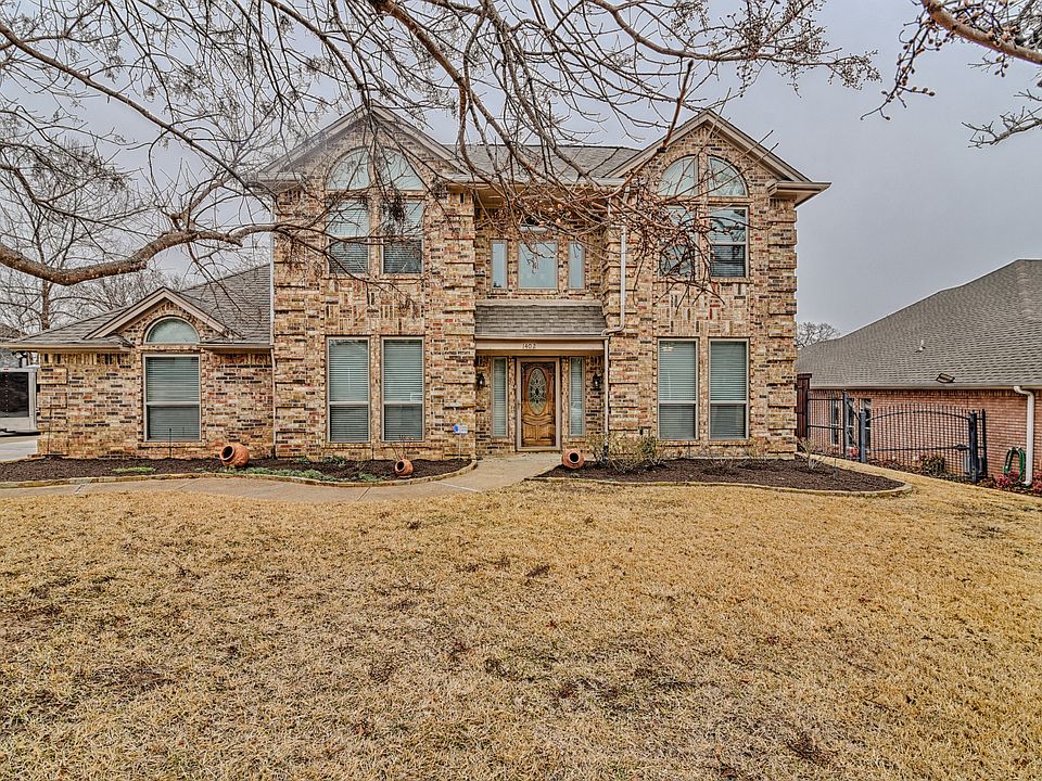 1st image of 1402 Whispering Water Ln