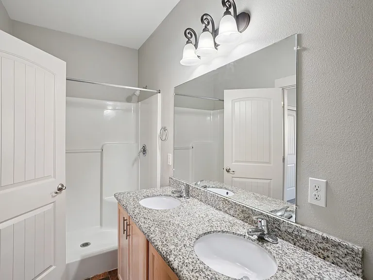 Aspen Grove Apartments — Photo 43