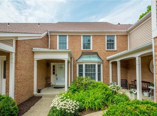 416 Royal Ct, Pittsburgh, PA