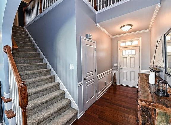 2nd image of 113 Misty Knoll Ln