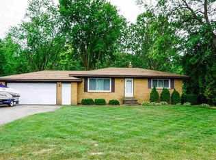 5048 Hillcrest Cir, Flint, MI 48506