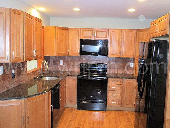 4th image of 4946 Ocean Heights Ave