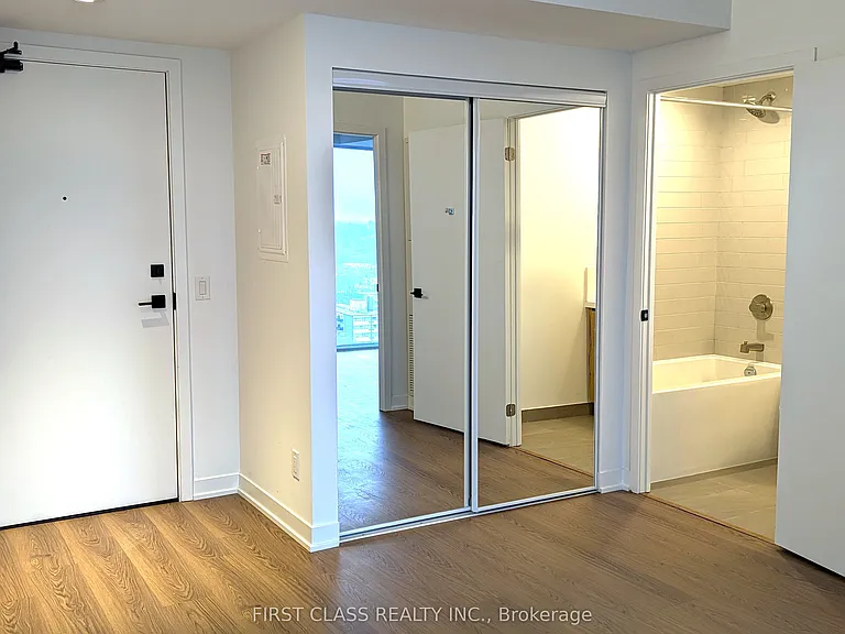 319 Jarvis St E #2011 — Photo 6