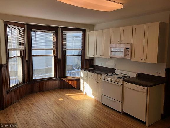 4th image of 1672 Englewood Ave