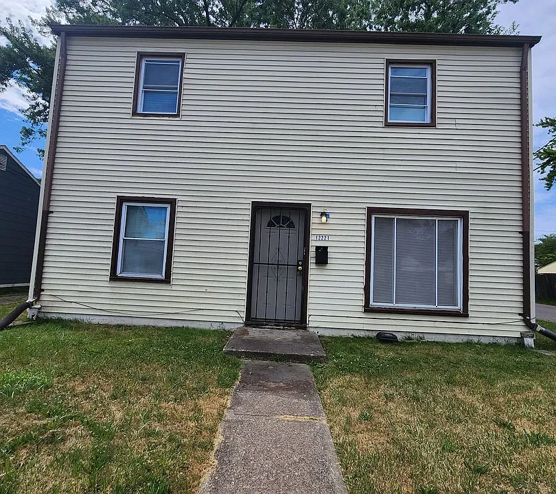 12221 Sobieski Ave