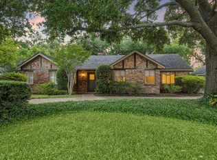 2126 Chimney Rock Rd, Houston, TX 77056