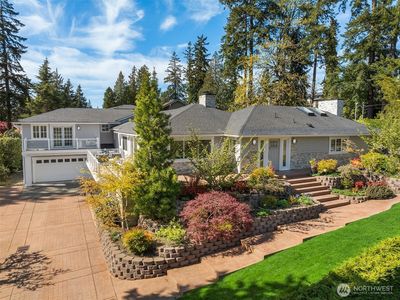 29 94th Avenue NE, Bellevue, WA, 98004