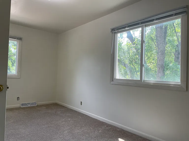6214 Raymond Rd — Photo 24