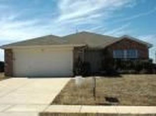 203 Comanche Trl, Krum, TX 76249