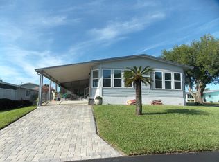 1589 Black Forest Dr, Lakeland, FL 33810