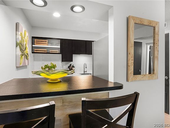 4th image of 1098 Passover Rd APT 201A