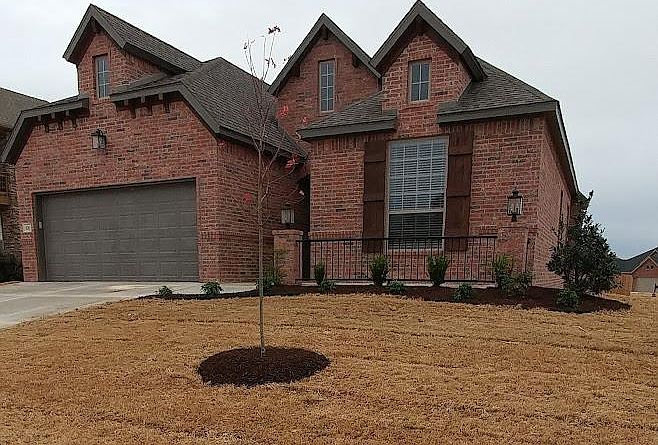 Large corner lot with big backyard