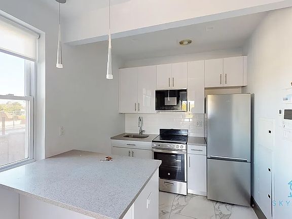 4th image of 1024 New York Ave APT 5A