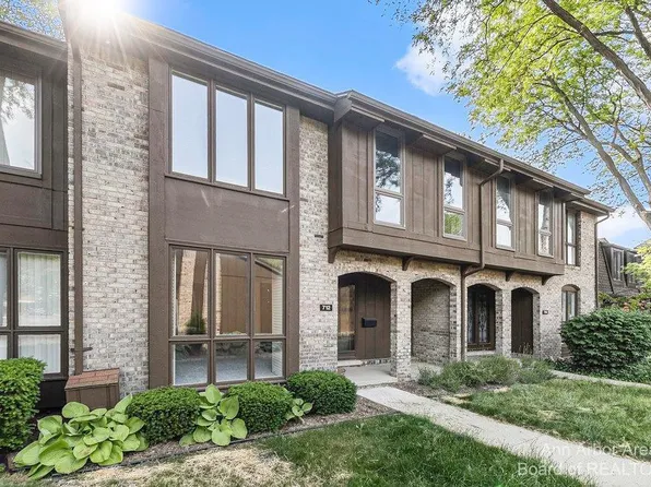 712 Greenhills Dr, Ann Arbor, MI 48105