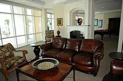 4th image of 2228 Beach Dr