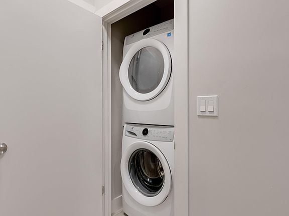 2 Bedroom