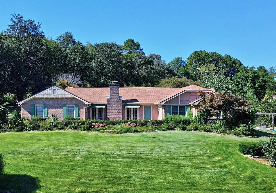 1st image of 1701 Everhart Dr NW