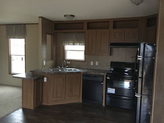 3rd image of 2105 Firglen Dr