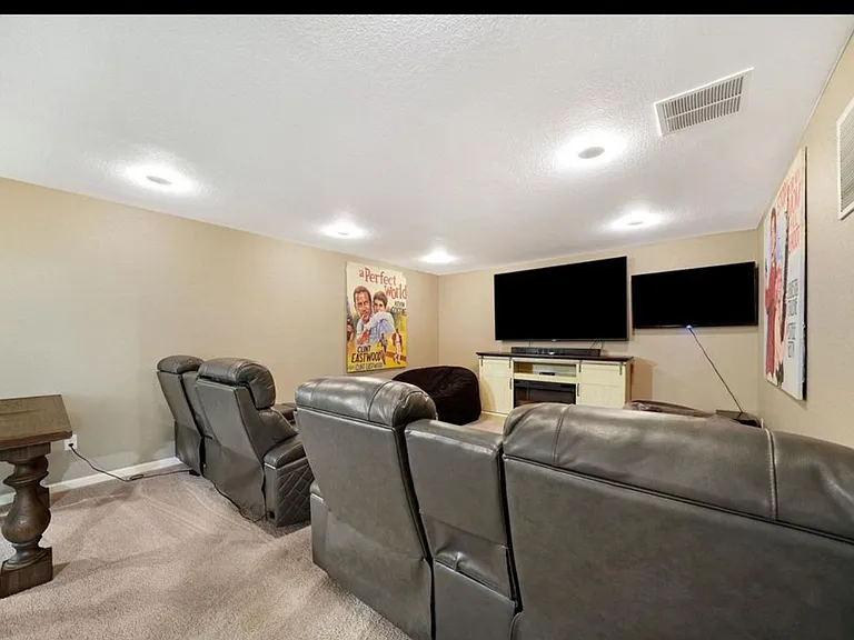 824 Yellow Jasper Point — Photo 19