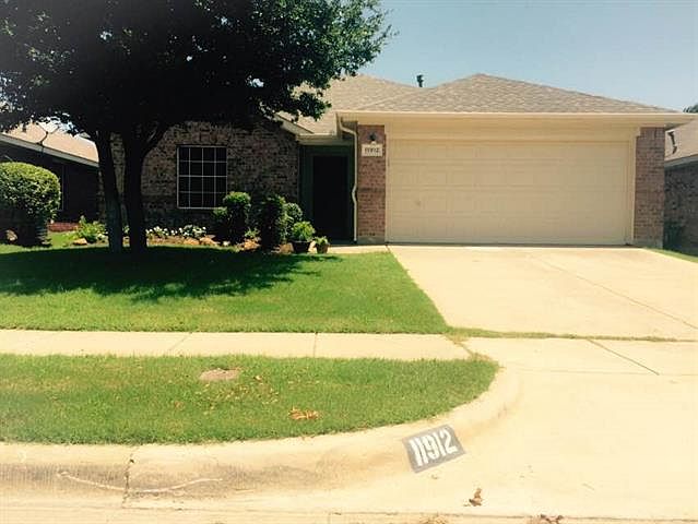 1st image of 11912 Hickory Cir