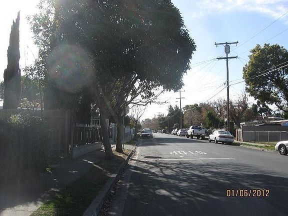 4th image of 2870 Fordham St