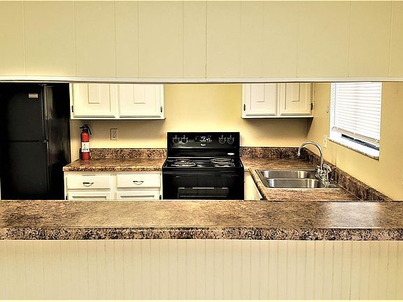 3rd image of 1836 Crystal Lake Dr #12